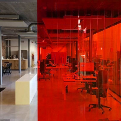 tende-strisce-pvc-rosso-trasparente