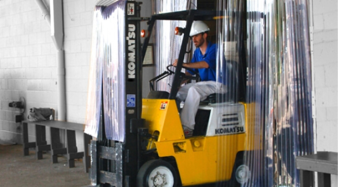 Almacenes: ¿por qué instalar cortinas de lamas de PVC?