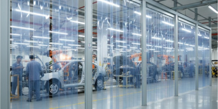 Tenda a strisce PVC per protezione da proiezioni industriali: vernice, chimica, alta pressione